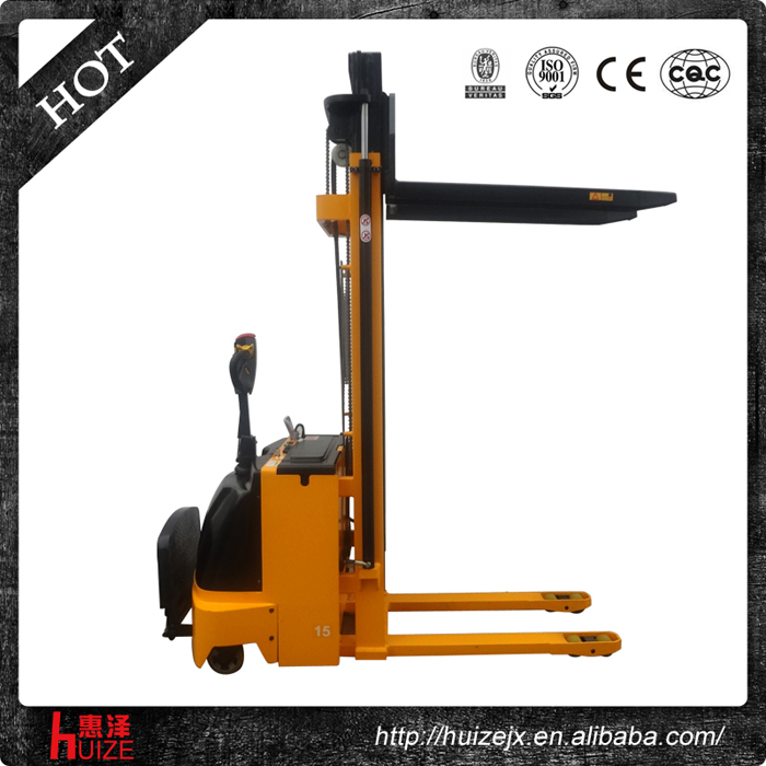 升高4米全電動(dòng)堆高車(chē)(三門(mén)架) 升高4米全電動(dòng)堆高車(chē)(三門(mén)架)